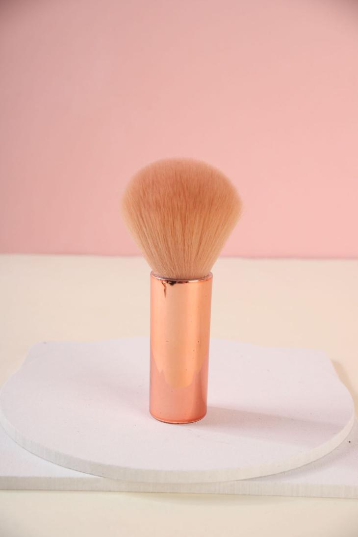 Womens Gold Self Tan Ultimate Brush  |  Make-Up & Beauty Make-Up & Beauty Gold