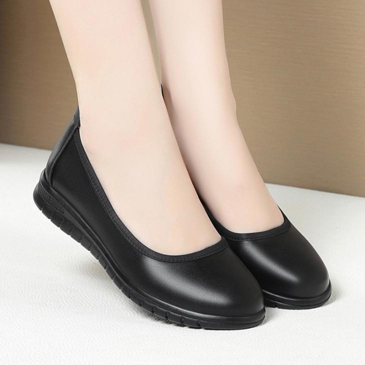 Womens Plain Black Slip On Trainers  |  Shoes Shoes Black